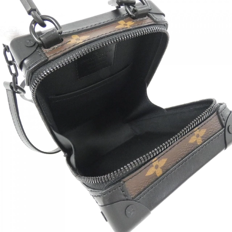 Túi xách mềm dọc Monogram Taffeta Louis Vuitton M45044 613500