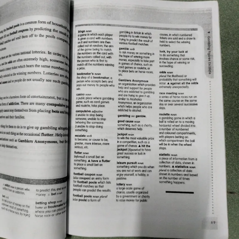 Read and Understand 2 - Giáo trình học tiếng anh cải thiện từ vựng 932220