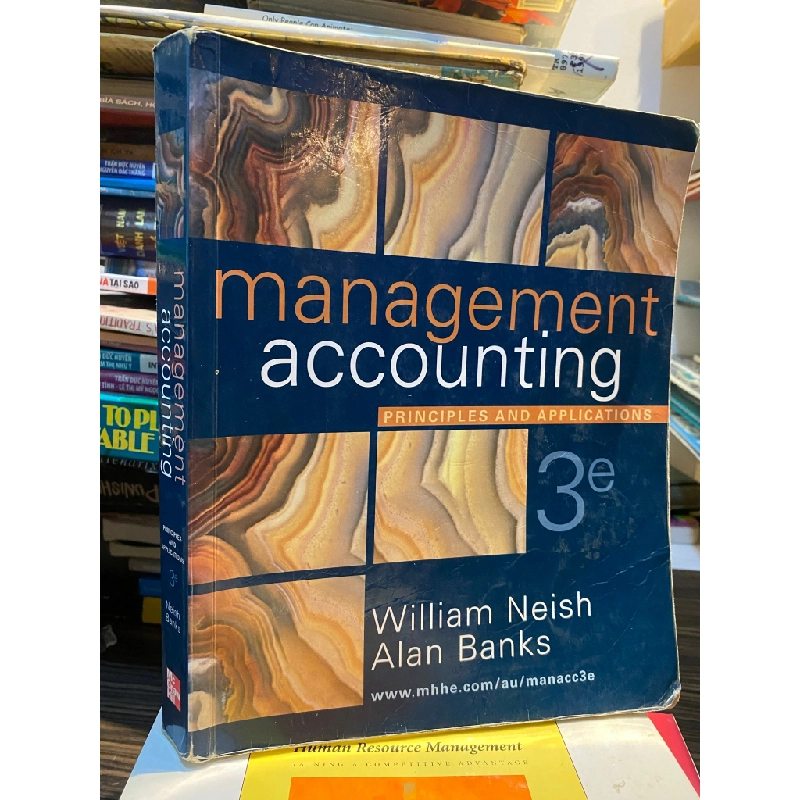 Management Accounting : Principles and Applications - William Neish & Alan Banks 448988