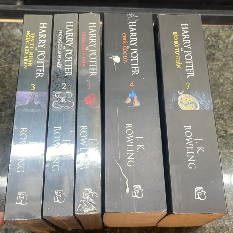 Harry Potter tập 1,2,3,4,7 J.K. Rowling bìa đen 713320