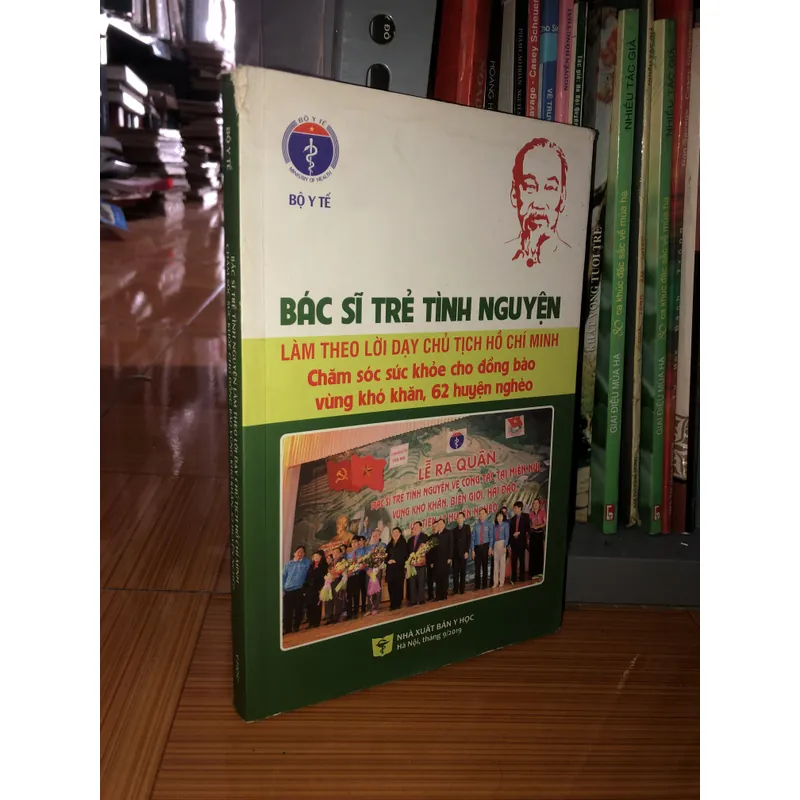 Bác sĩ trẻ tình yêu - Làm theo lời dạy chủ tịch Hồ Chí Minh  706221