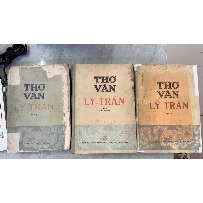 THƠ VĂN LÝ - TRẦN (3 TẬP) 748258