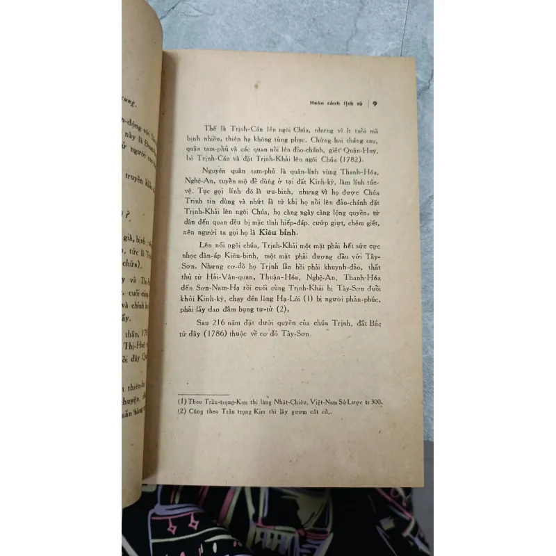 KHẢO LUẬN VỀ CUNG OÁN NGÂM KHÚC - THUẦN PHONG 716372