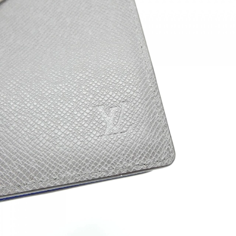 Ví Louis Vuitton Taiga Porte-Feuille Braz M11580 622325