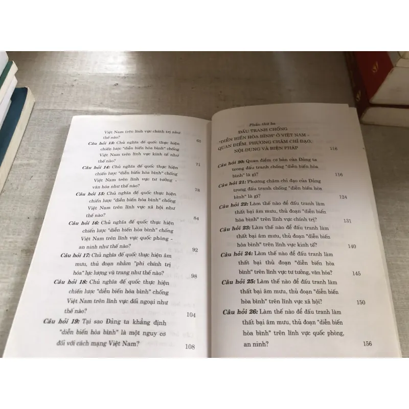 “Diễn biến hoà bình” và đấu tranh chống “diễn biến hoà bình” 782753