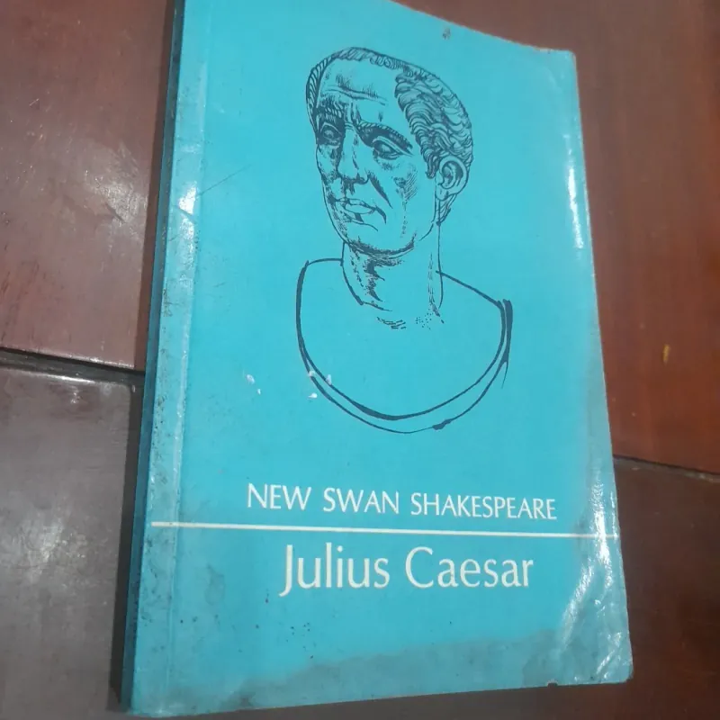 New Swan Shakespeare - JULIUS CAESAR 753639