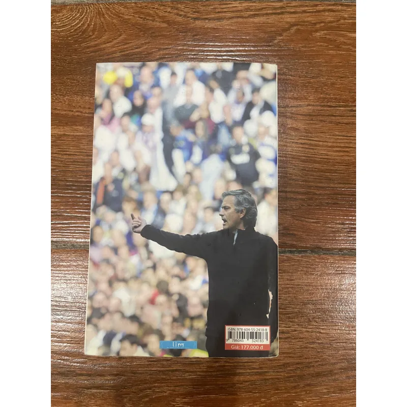 Jose Mourinho Up Close and Personal (8) 1010721