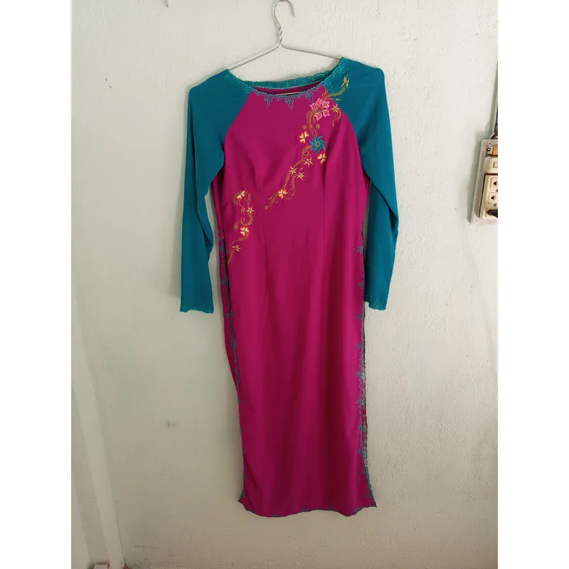 Pass 12 áo dài cá nhân em vừa bán vừa cho ạ. 713169