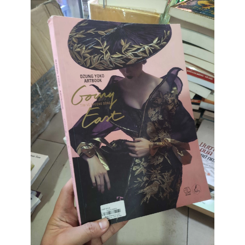 [59K/kg] Artbook Tìm về phương ĐôngHCM01/03 437382