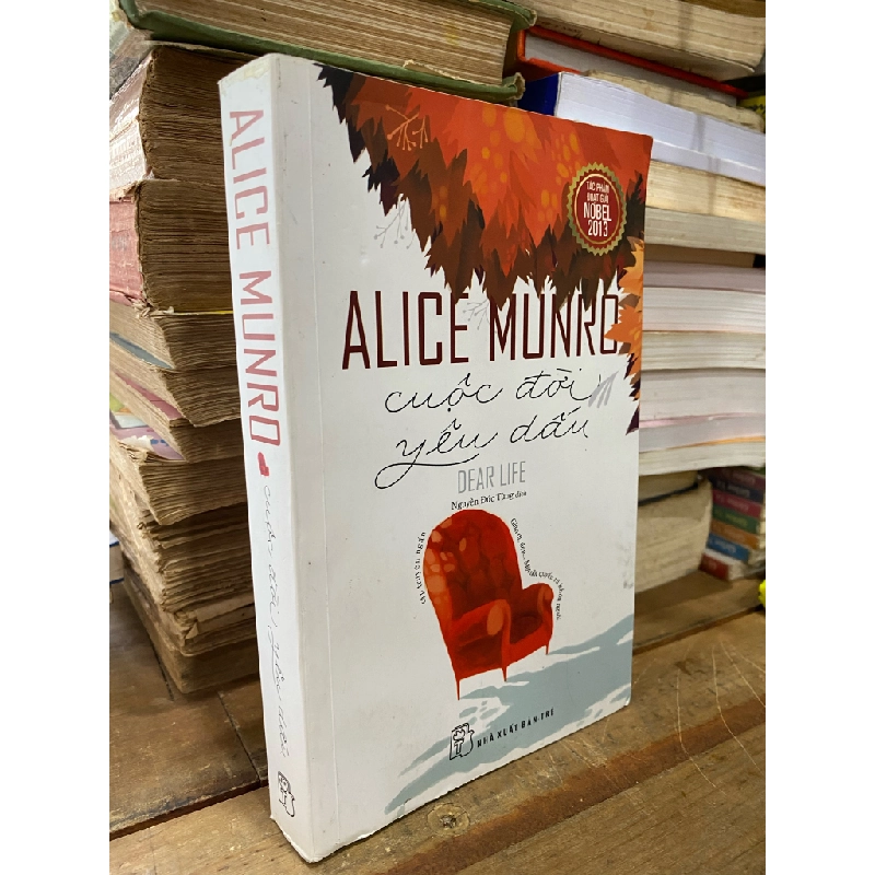 Cuộc đời yêu dấu - Alice Munro 328081