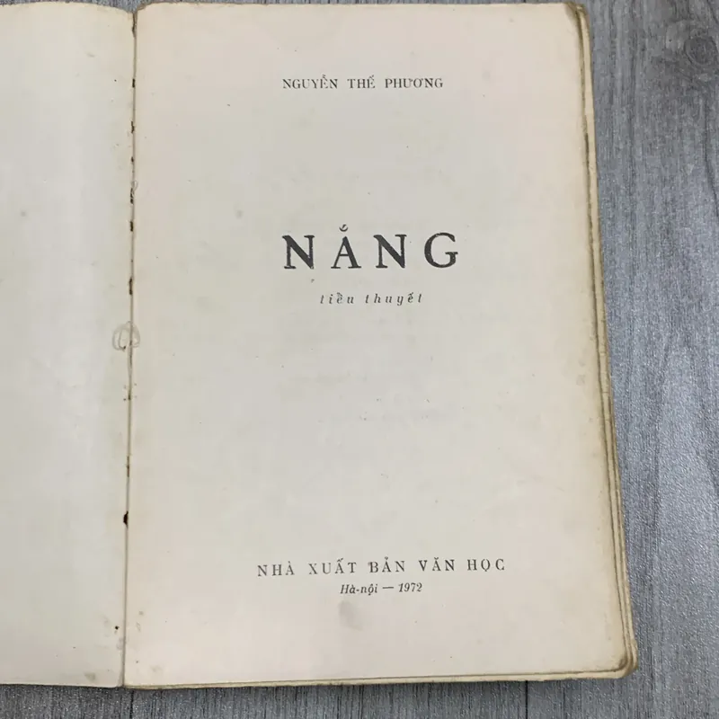 Tiểu thuyết Nắng - nguyễn thế phương. 1972. 6b2 718617