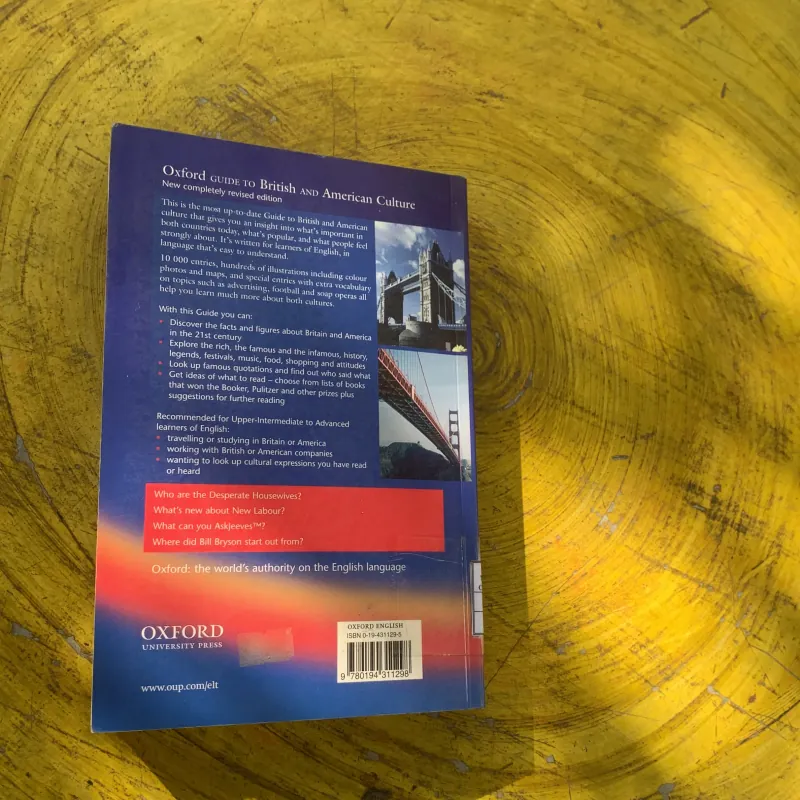 OXFORD GUIDE TO BRITISH AND AMERICAN CULTURE  781693