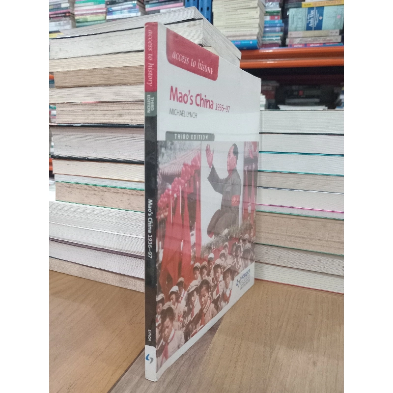 Mao's China 1936-97 - Michael Lynch 695597