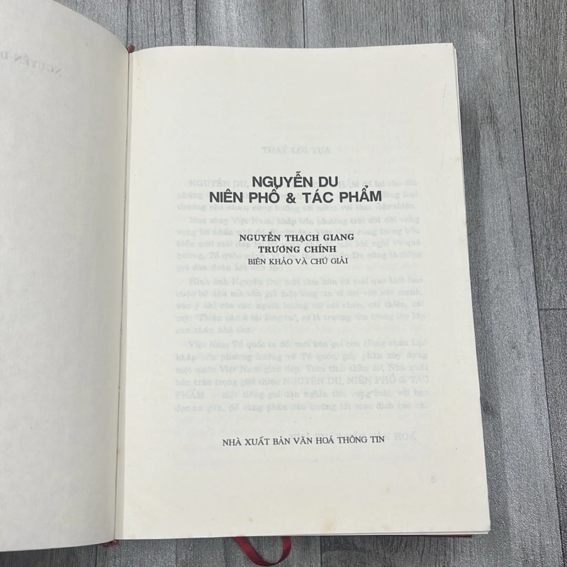 Nguyễn Du- niên phổ và tác phẩm. 2b1 521777