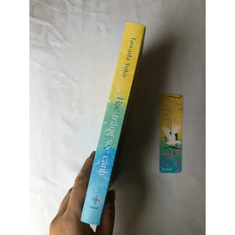 Hạc Trắng Xòe Cánh - Tawada Yoko 976304