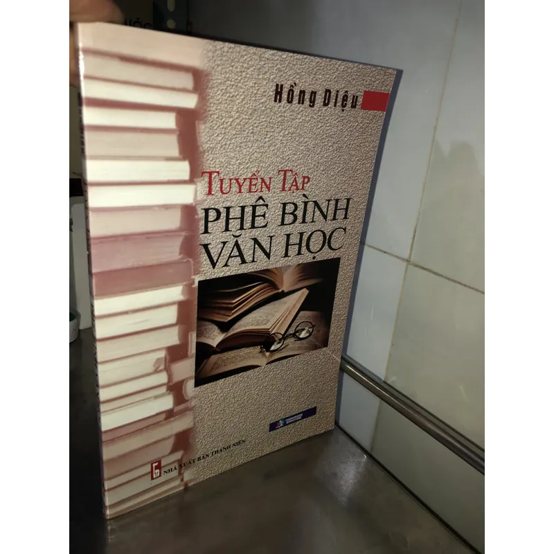 Tuyển tập phê bình văn học  738766