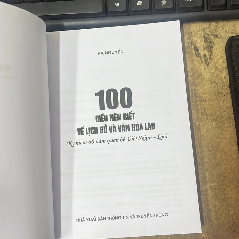 100 điều nên biết về lịch sử và văn hoá Lào( kỷ niệm 60 năm quan hệ VN- Lào)  553067