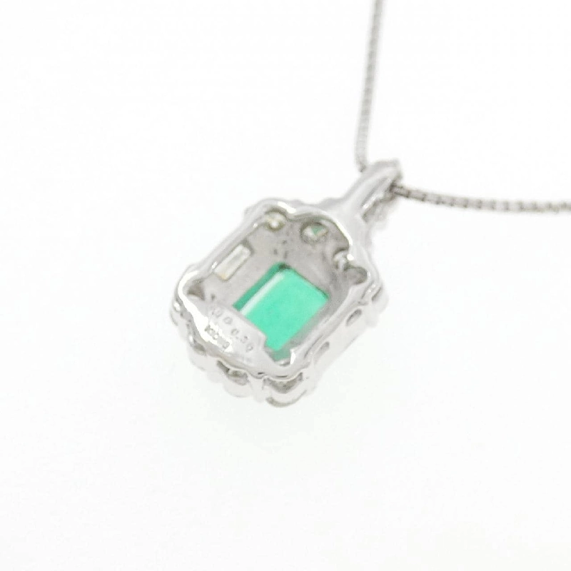 K10WG/K18WG Mặt dây chuyền ngọc lục bảo 0.56CT - Hàng hiệu Chính hãng 857887