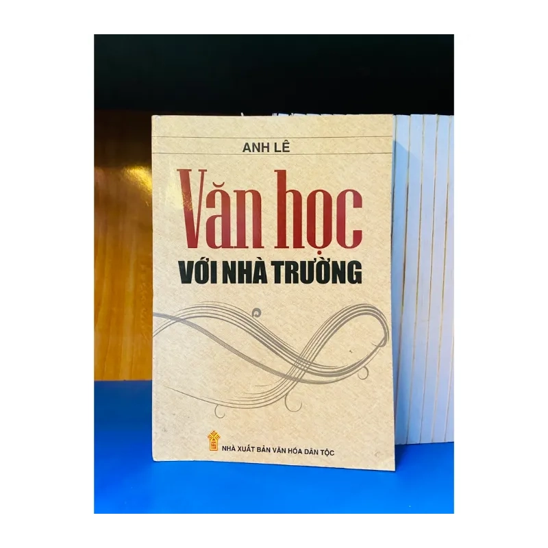 Văn học với nhà trường - Anh Lê 989105