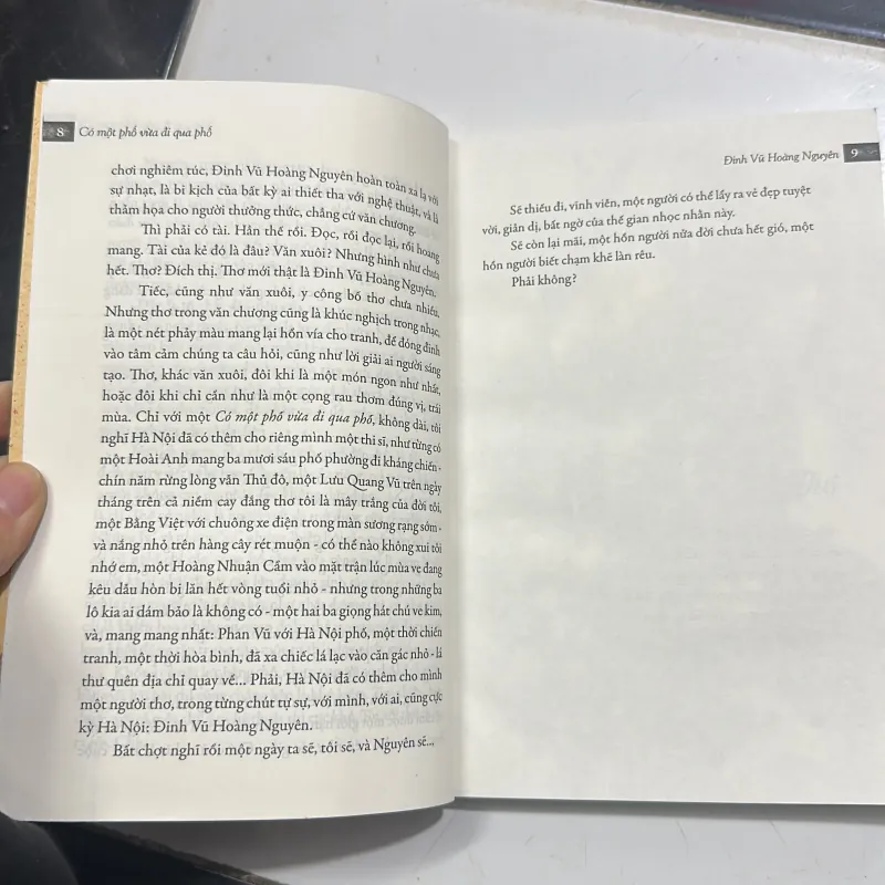 Có một phố vừa đi qua phố 759031