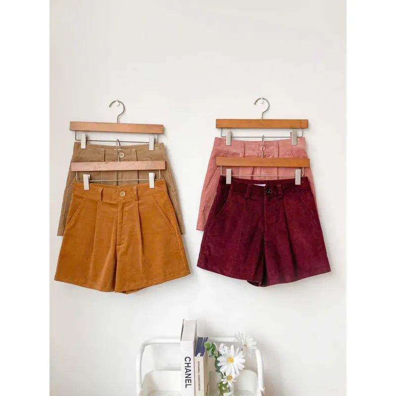 Quần jeans nhung tăm màu đỏ, size L, shop Len Clothing 674232