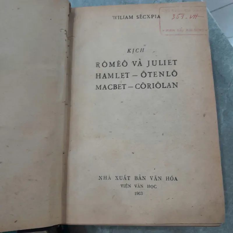 TUYỂN TẬP KỊCH SÊCXPIA 778521