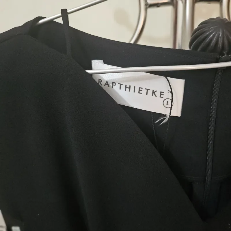 RẬP VIỆT NAM + ĐẦM + SIZE L + Đen + CÒN MỚI 925526