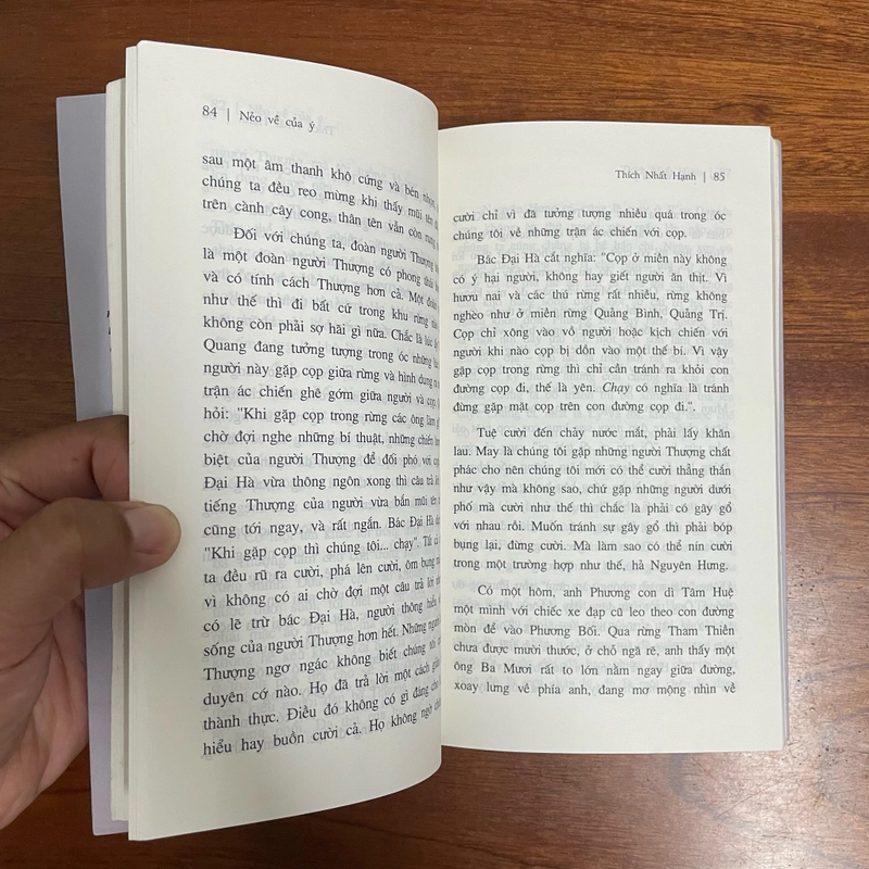 II Tựa sách: Nẻo Về Của Ý - Thích Nhất Hạnh - 2011 476077