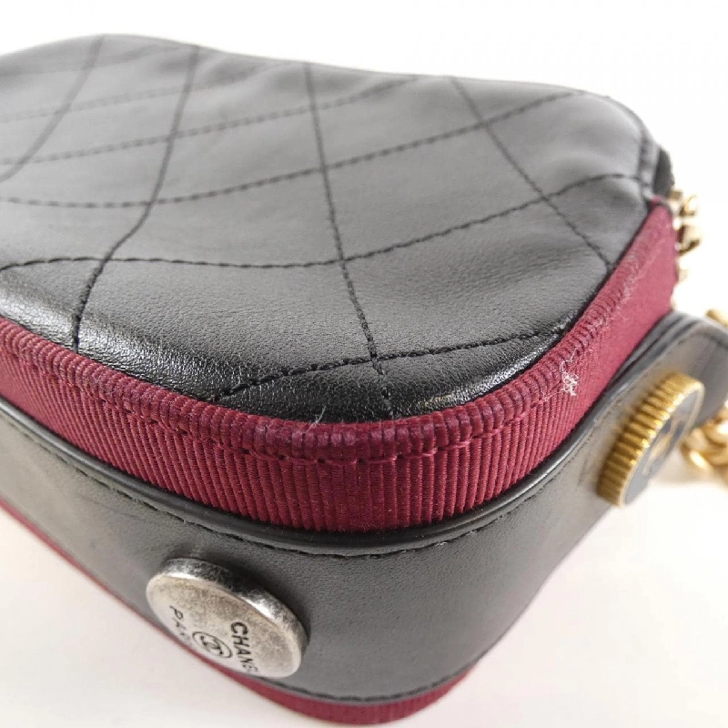 Túi xách chéo Chanel 57574 613467