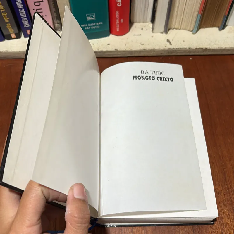 II Tiểu Thuyết: Bá Tước Môngtơ Crisxtô - ALEXANDRƠ ĐUYMA - 2004 759325