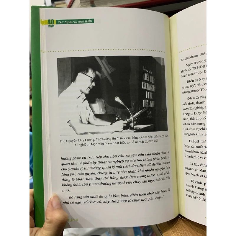 40 Năm Tổng công ty dược Việt Nam xây dựng và phát triển 1971-2011 727973
