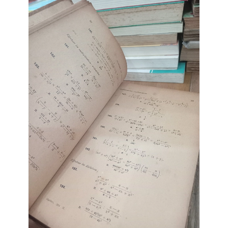 Exercices d'algèbre et de trigonométrie: Classes de seconde et de première 960530