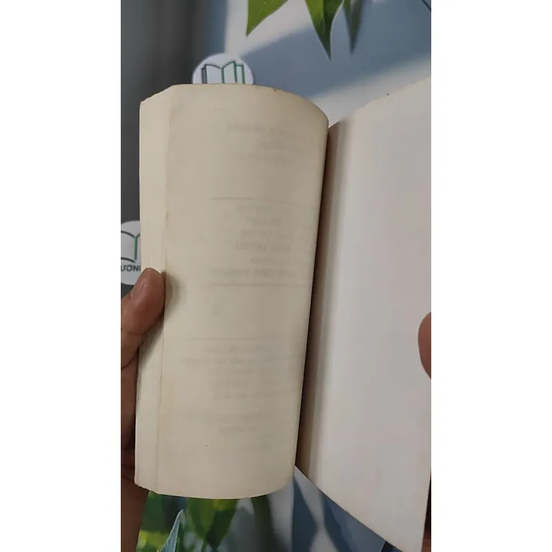 Hồ Xuân Hương - Tác giả và tác phẩm văn học dành cho học sinh tham khảo - Nguyễn Bích Thuận biên soạn 798327