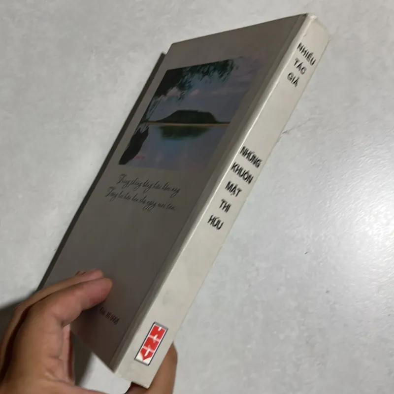 Những khuôn mặt thi hữu 590243