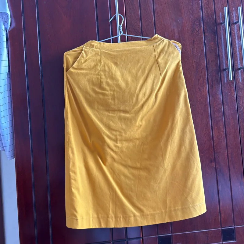 Bộ đầm nữ, áo gile và chân váy 1012958