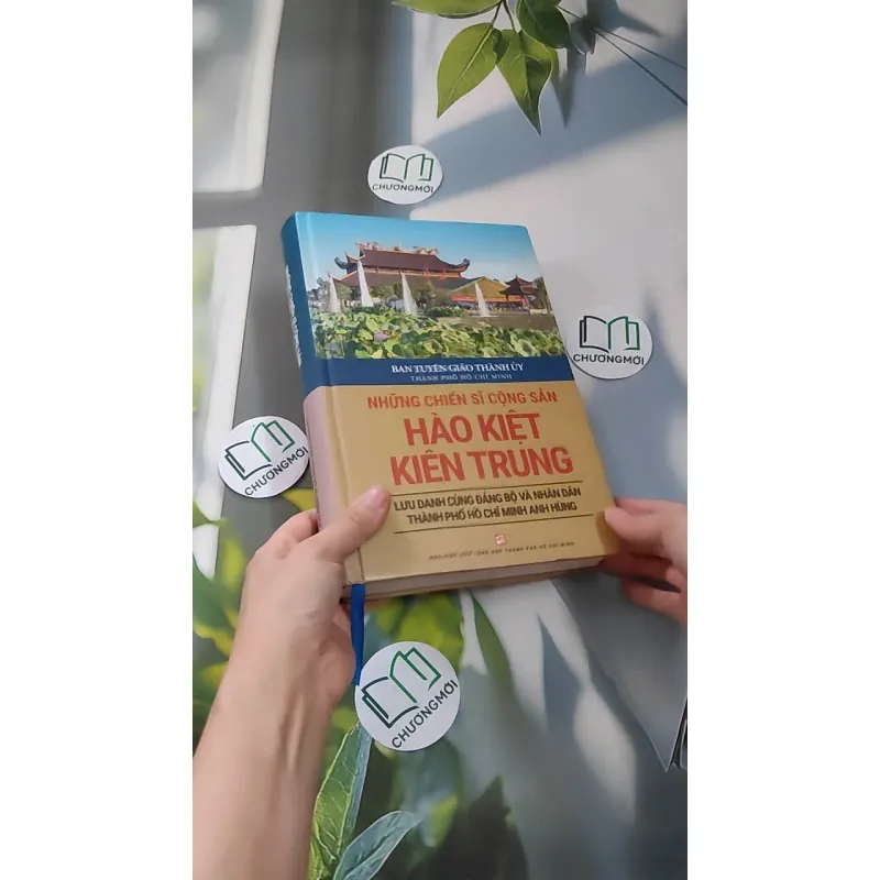 [MIỄN PHÍ BỌC SÁCH] Những chiến sĩ cộng sản hào kiệt, kiên trung 990219