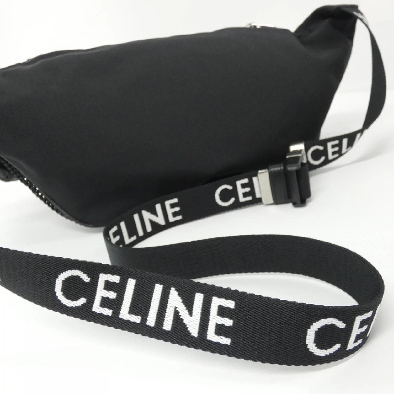 Túi đeo chéo Celine Large Zipped Belt Bag 198682DMT 612308