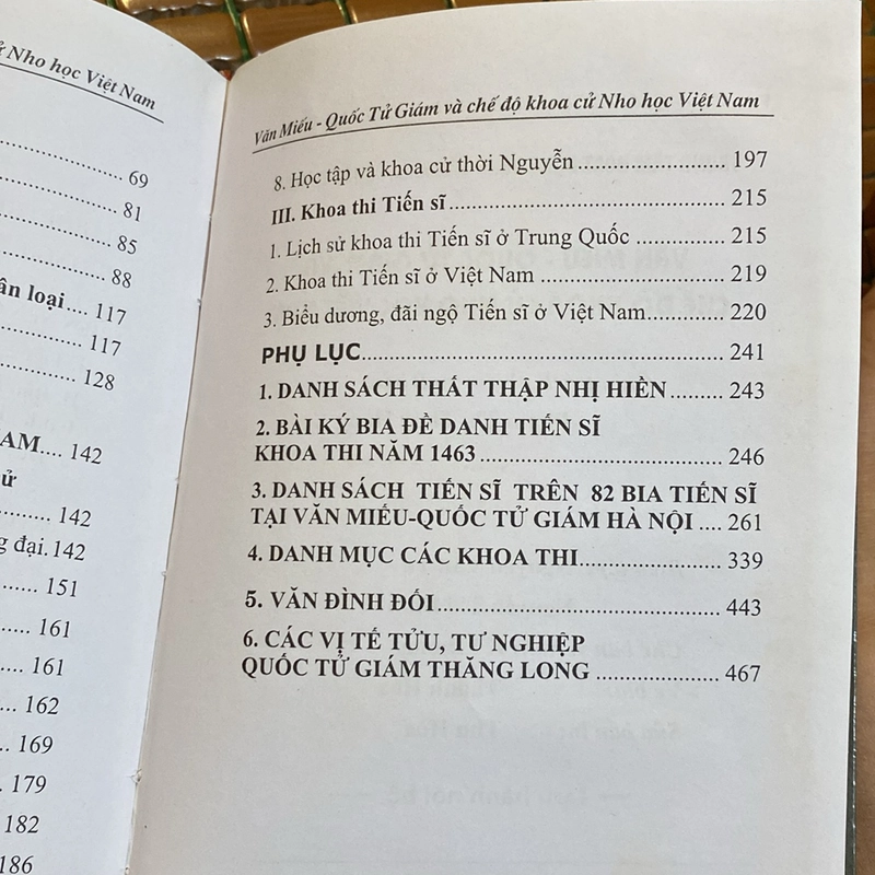 VĂN MIẾU - QUỐC TỬ GIÁM VÀ CHẾ ĐỘ KHOA CỬ VIỆT NAM, bản bìa cứng, xuất bản năm 2012 530422