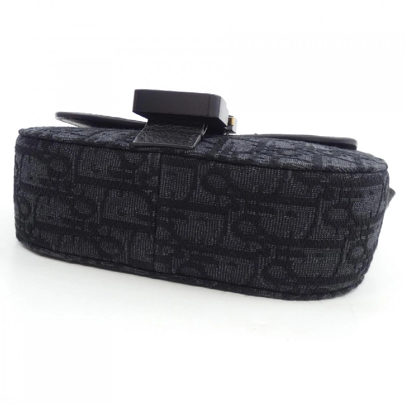 Túi đeo chéo mini có nắp DIOR - Hàng hiệu Authentic 900672