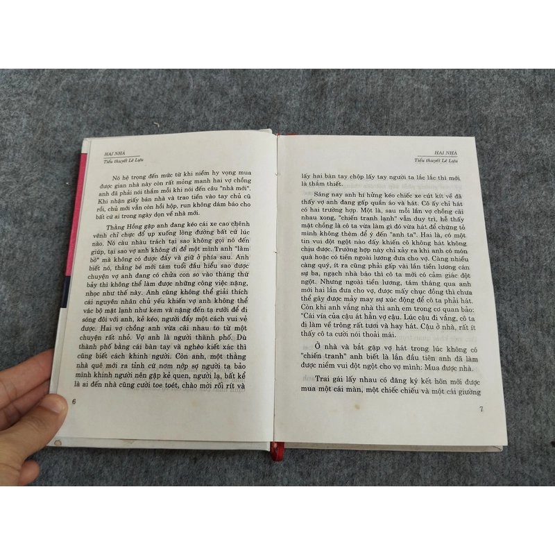 HAI NHÀ - LÊ LỰU 545861