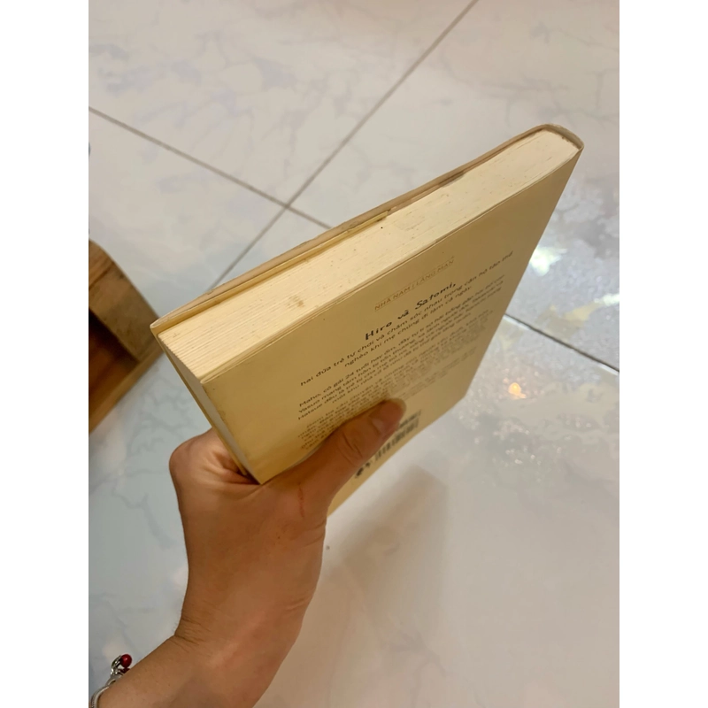 Bàn tay cho em Ichikawa Takuji sách cũ  443472
