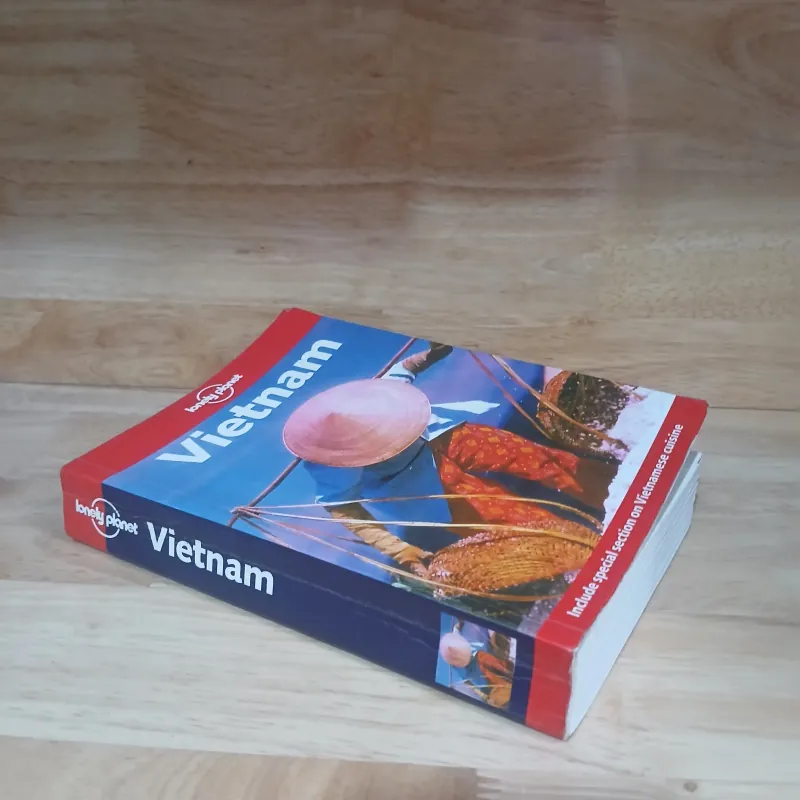 Lonely Planet Vietnam 928418
