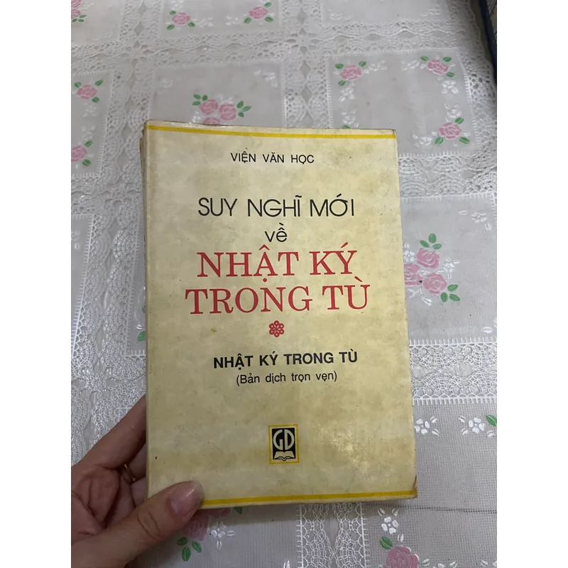 Suy nghĩ mới về Nhật ký trong tù (sách in năm 1993) 577623