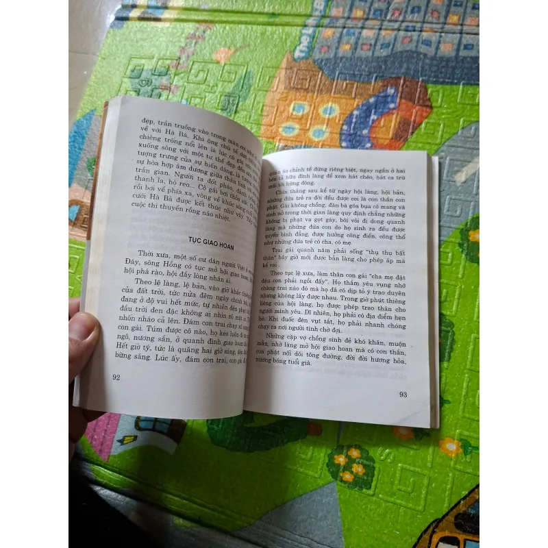 Những Phong Tục Lạ Thế Giới 785203