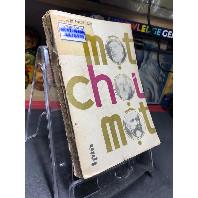 Một chọi một 1988 mới 60% ố vàng Iuri Naghibin HPB0906 SÁCH VĂN HỌC Blogmeo21025 581563
