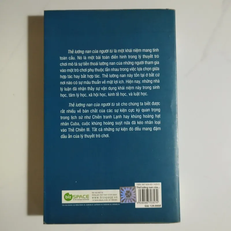 Thế lưỡng nan của người tù  1024658