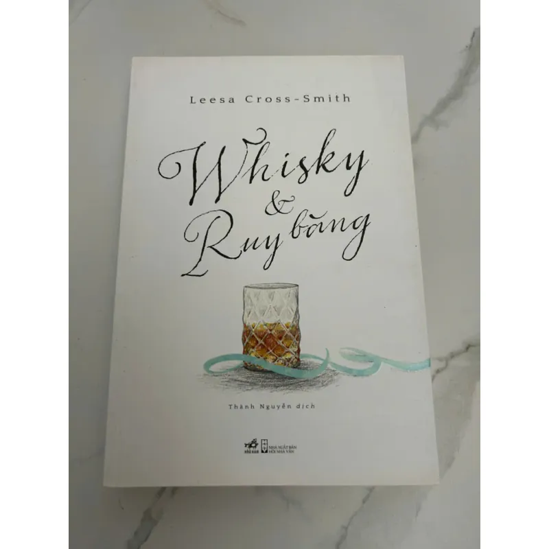 Whisky & Ruy Băng - Leesa Cross-Smith - Tiểu thuyết 607941
