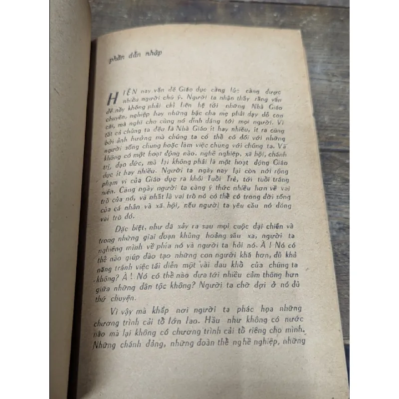 Lịch sử giáo dục - Roger Gal 124519