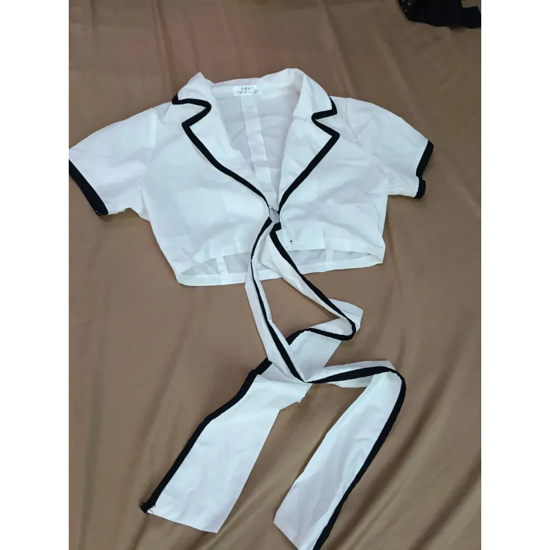 Quần short nữ trắng, áo kiểu trắng  989777