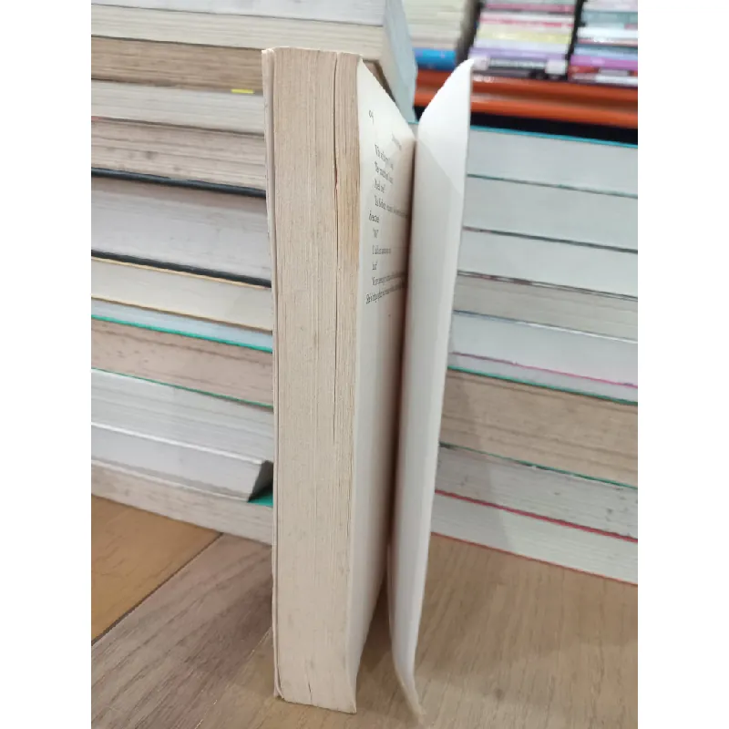 The girl in room 105 - Chetan Bhagat 698857